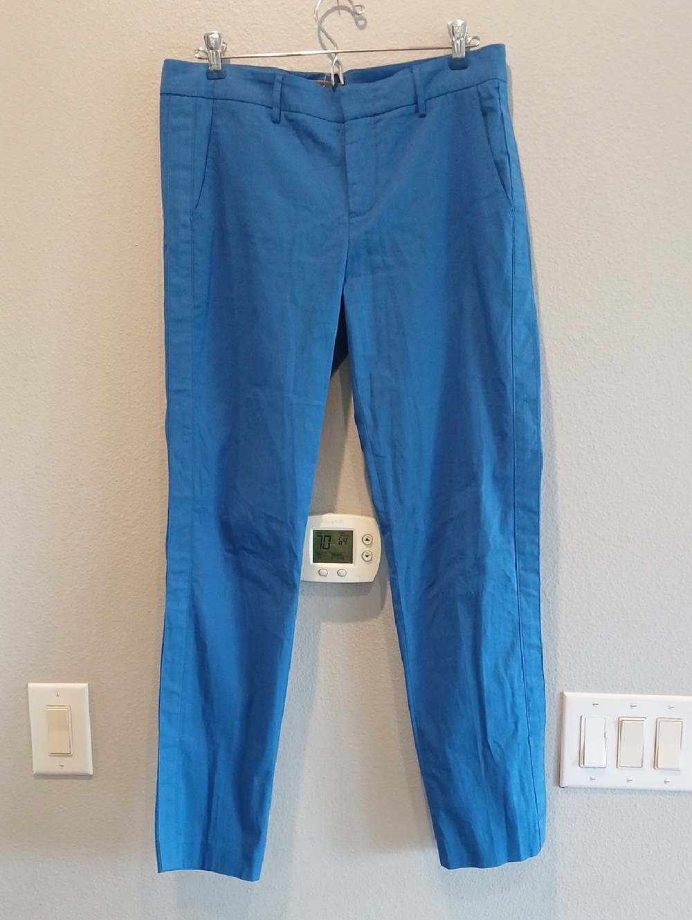 Vince. Size 8 Blue Slim Chinos Dress Pants Cotton